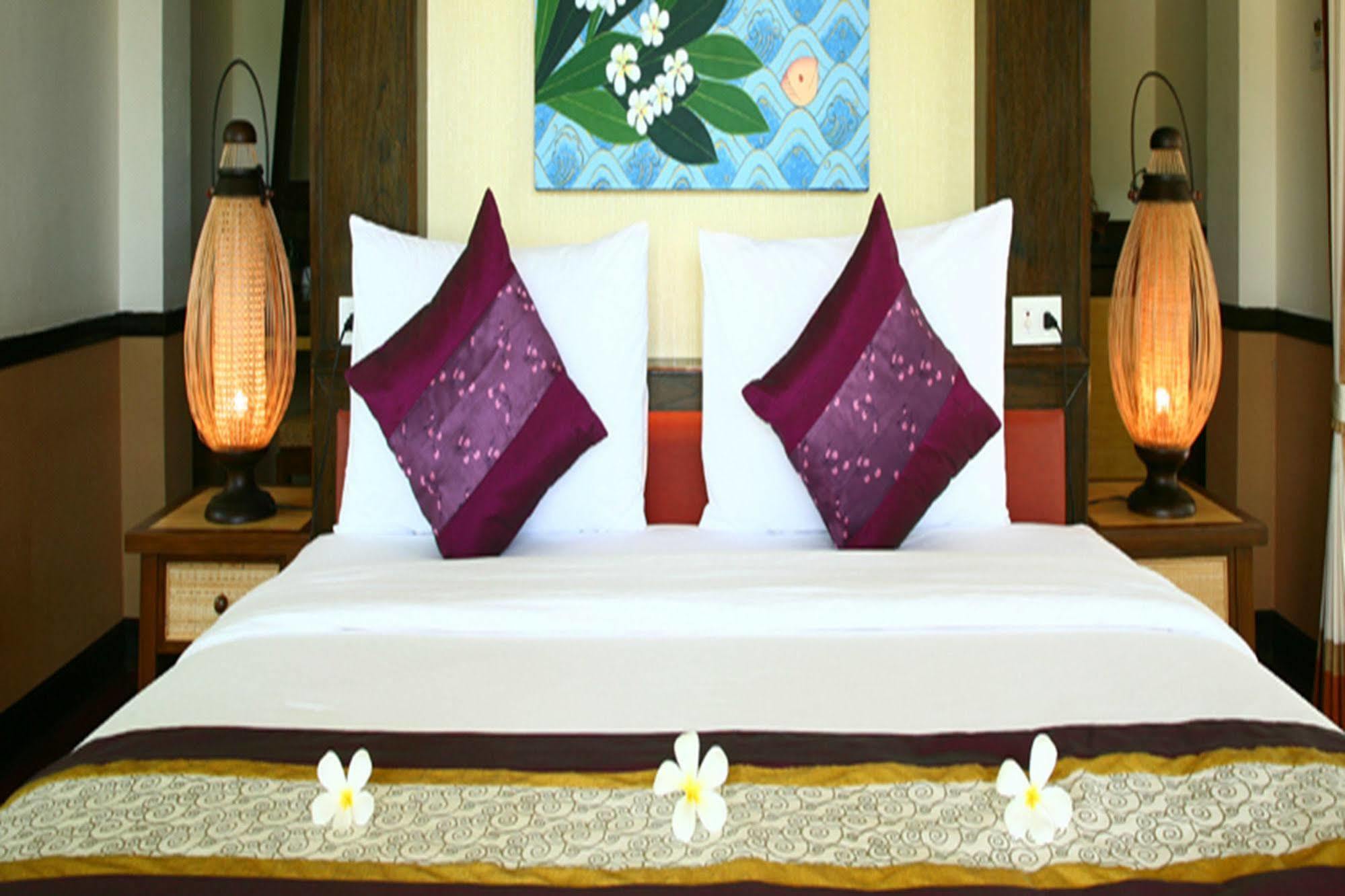 Salad Buri Resort- Sha Extra Plus Salad Beach Exterior photo